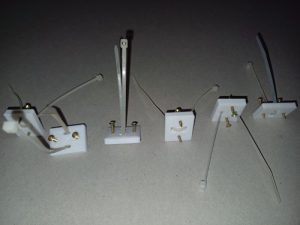 Passe câble avec riselant