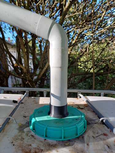 Support tube PVC cuve 1M3