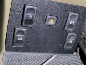 boîtier de boutons central – Land Rover Discovery 2